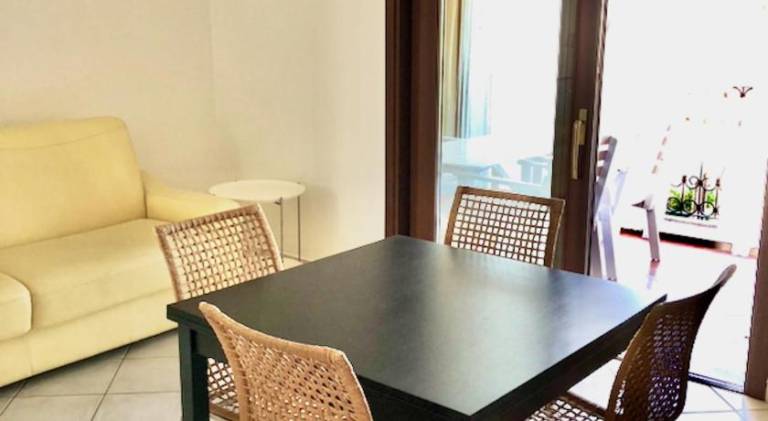 Holiday apartment with patio & garden — photo 4