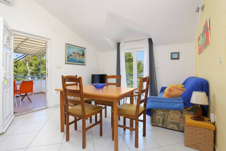 Two bedroom apartment with terrace and sea view Arbanija, Čiovo (A-4320-a) in Trogir
