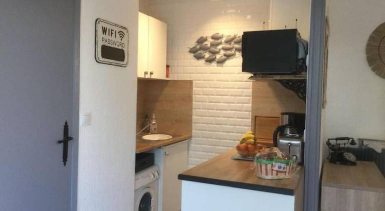 Holiday apartment with garden & patio | Close to the beach | Good for workation | Dogs allowed — photo 4