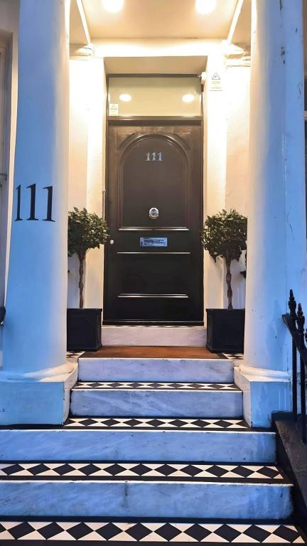 Condo London