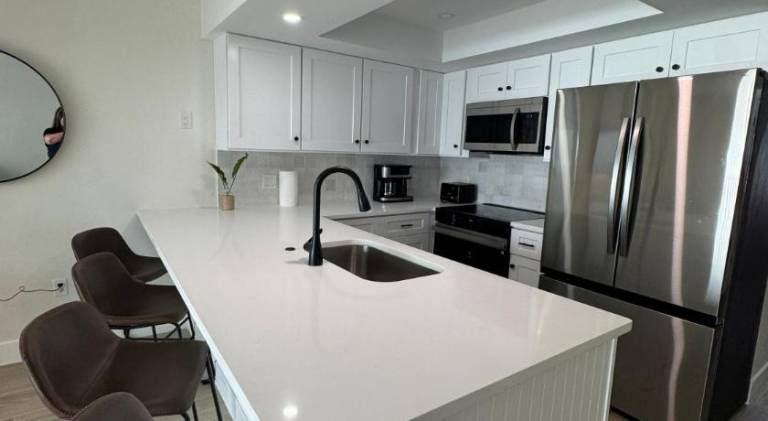 Vacation home with pool | Close to the beach | Pets allowed — photo 5
