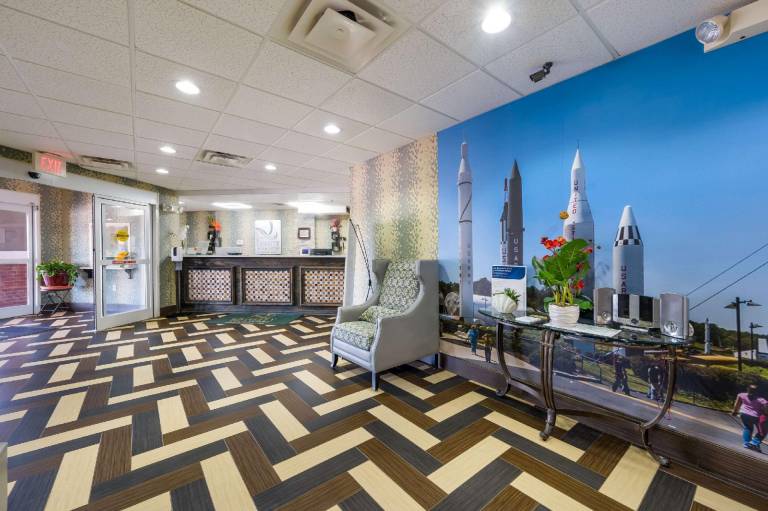 Quality Inn & Suites Huntsville Research Park Area — photo 2