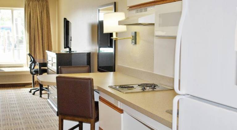 Extended Stay America Select Suites - Chicago - Lombard - Oakbrook — photo 3
