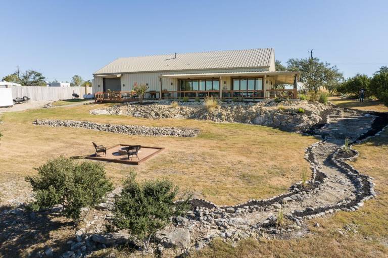 Farmhouse Dripping Springs