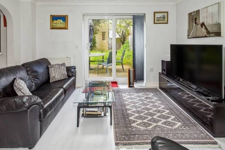 House Cheshunt