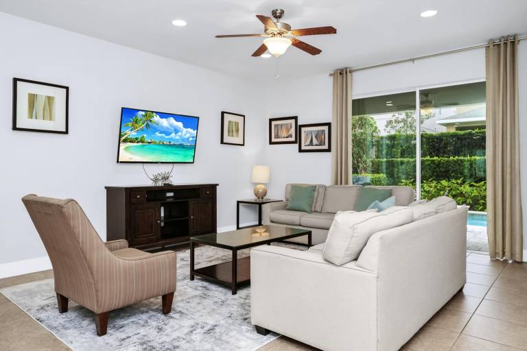 Charming Home with Private Pool, Theme Rooms and Foosball Table near Disney with Waterpark & Resort Access at Encore - 370LA — photo 4