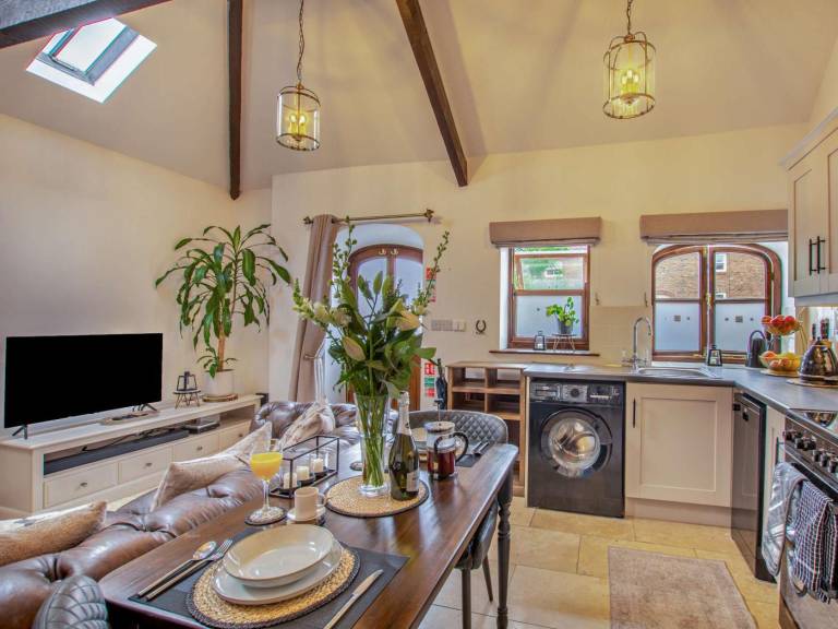 Fully equipped cottage with grill & garden | Pets allowed — photo 4