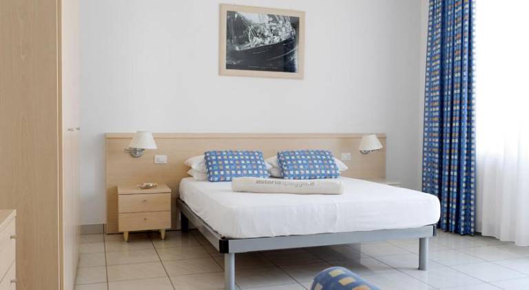 Apartment with pool & terrace | Beach nearby | Pets are welcome in Chioggia