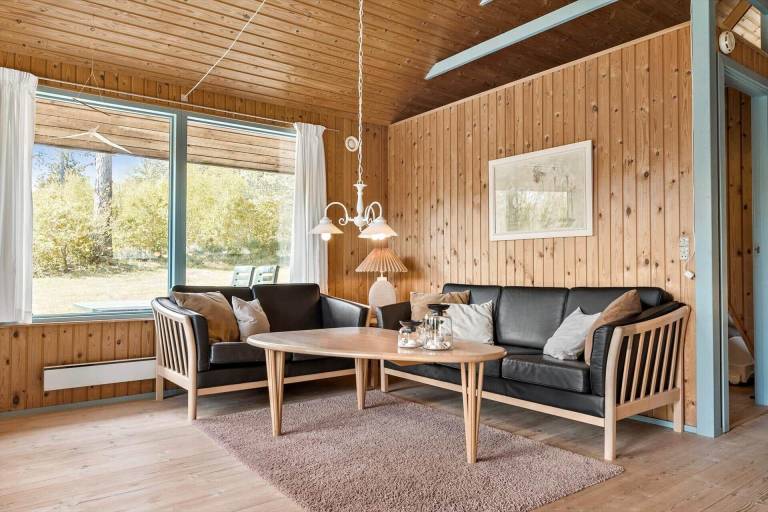 Charming house with grill & patio | Dogs allowed — photo 4