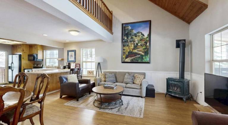 House with pool | Pets allowed in Truckee, CA
