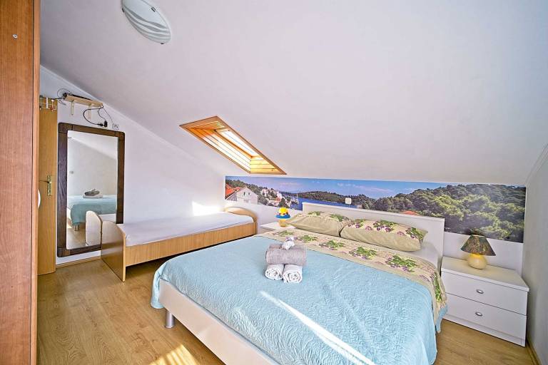 Matana Pomena - A3 One-Bedroom Apartment with Balcony and Park View — photo 4