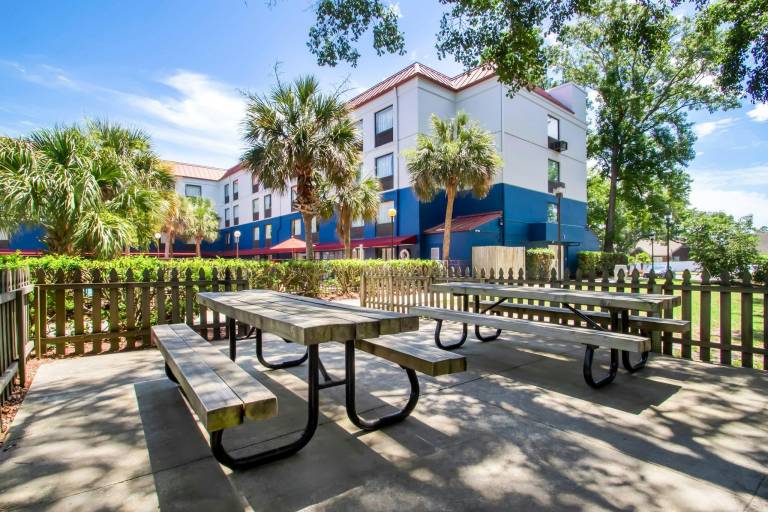 Red Roof Inn Myrtle Beach Hotel - Market Common — photo 5