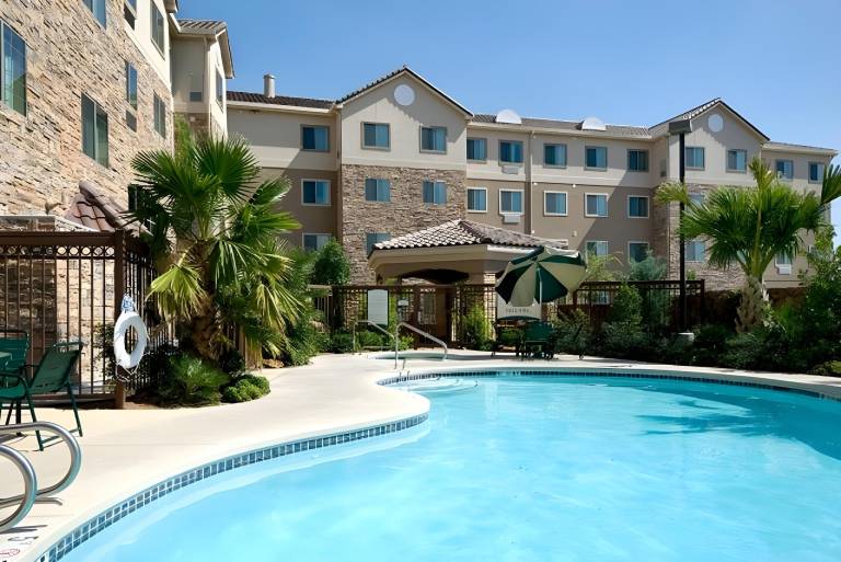 STAYBRIDGE SUITES HOUSTON EAST - BAYTOWN By IHG — photo 3