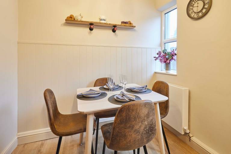 Host Stay Daisy Cottage — photo 3