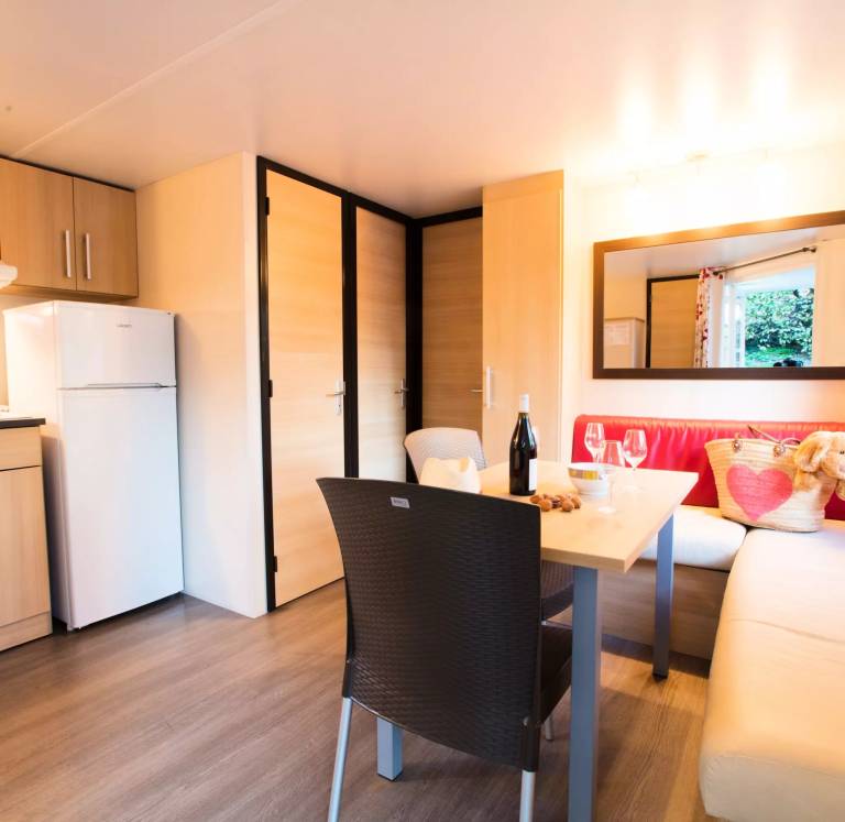 Camping La Clé de Saône - Cottage Loggia - 2 bedrooms 4 people — photo 3