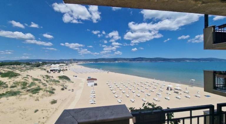 Beachfront Apartment Oasis VIP Club — photo 4