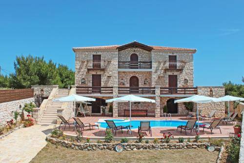 300 m² Villa