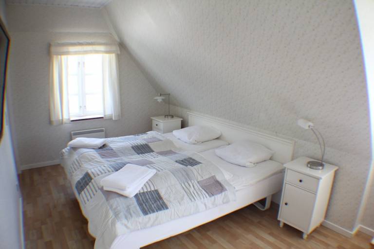 Overnatning  Henne Strand