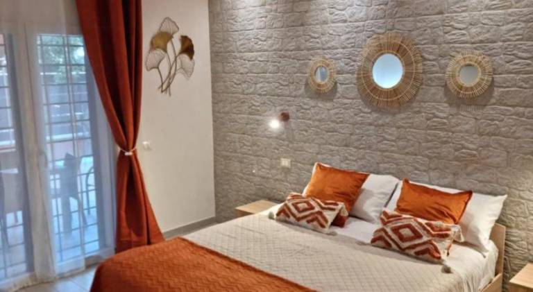 House with 2 rooms for 6 persons in Ladispoli