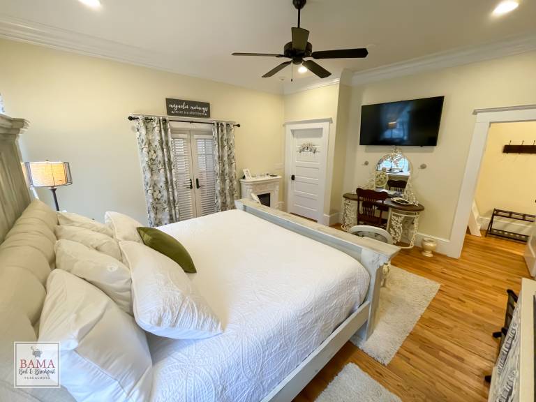 Magnolia Family Suite - Bama Bed and Breakfast — photo 2