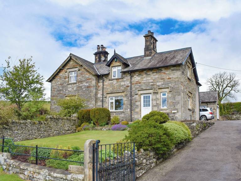 Cottage  Kirkby Lonsdale
