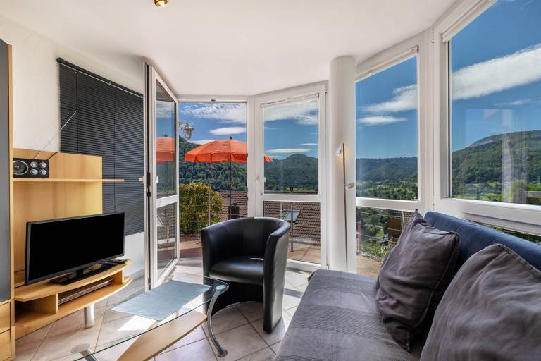 Apartment 'Fewo2' with Mountain View, Private Terrace and Wi-Fi — photo 2