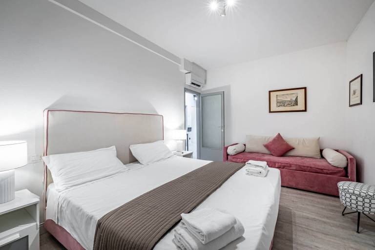 Apartment with patio | Next to Galleria dell'Accademia | Good for workation | Pet-friendly in Santa Maria