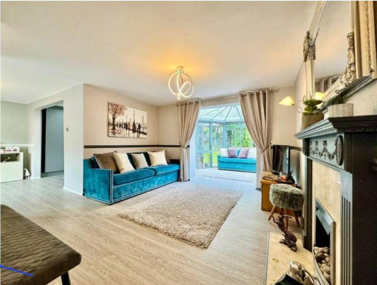 Luxury 3 bedroom house Quiet/Central/free parking — photo 2