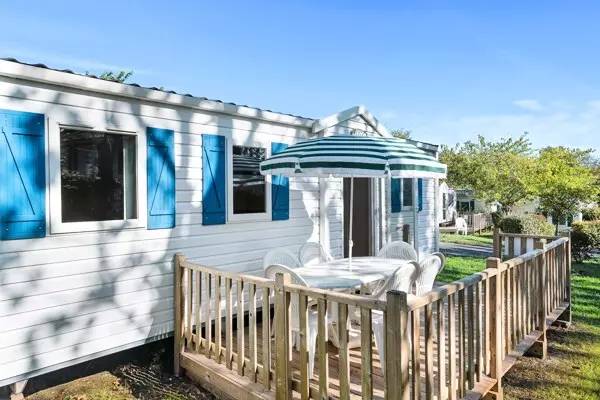 Camping Eden Mobil home Aufgedeckte Terrasse