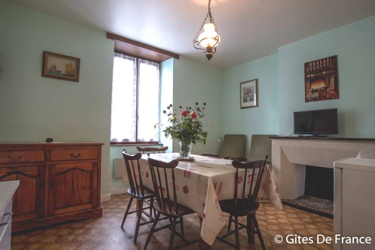 Gite with yard & grill — photo 3