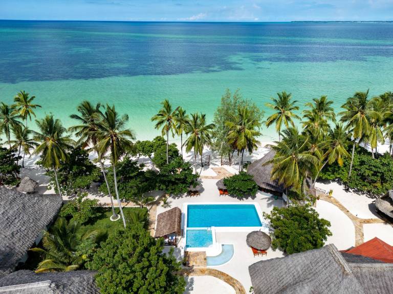 MANOLO Beach Resort — photo 2