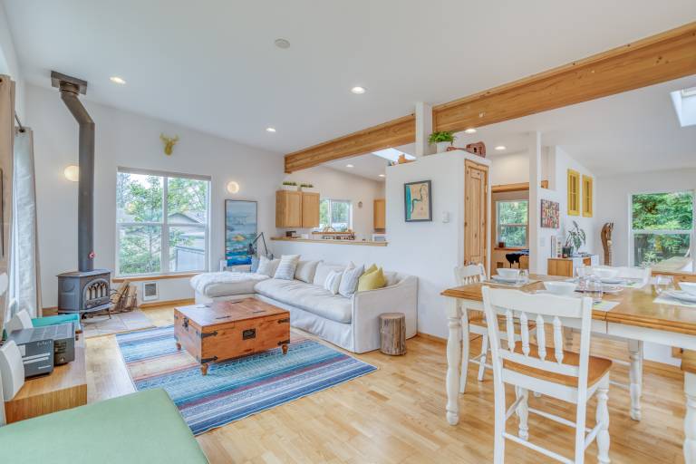 Modern Manzanita Retreat — photo 4