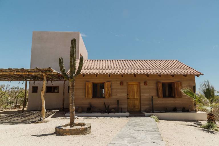 House Todos Santos