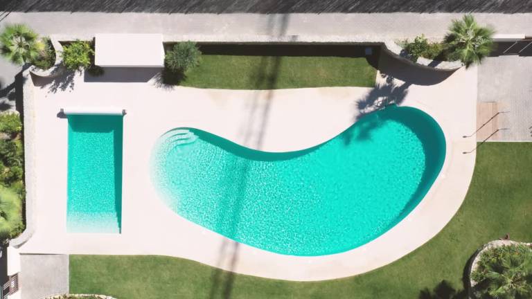 Fully equipped ample apartment with pool & garden | Beach view | Pets are welcome in Almeria