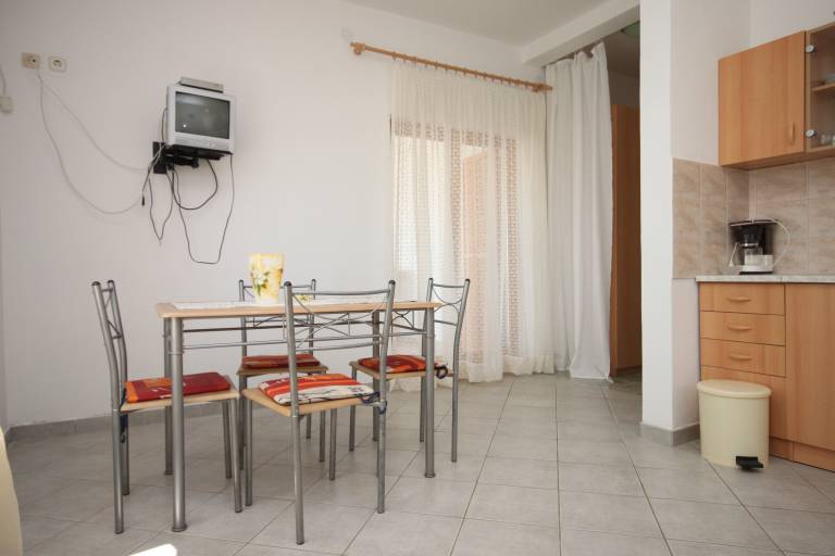 One bedroom apartment with terrace and sea view Kustići, Pag (A-6392-a) — photo 3