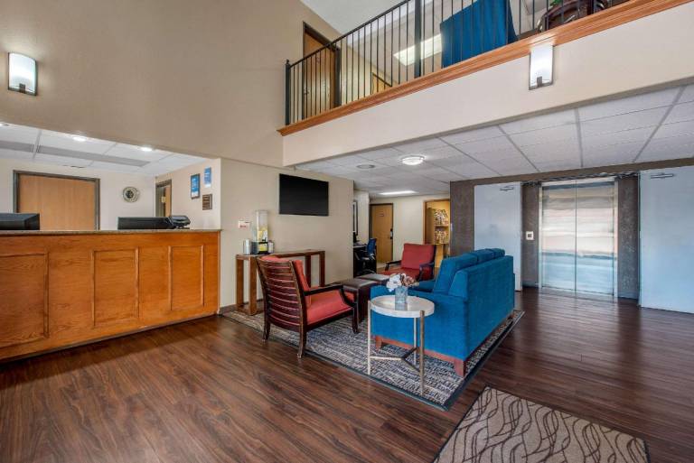 Comfort Inn Denver Southeast Area — photo 2