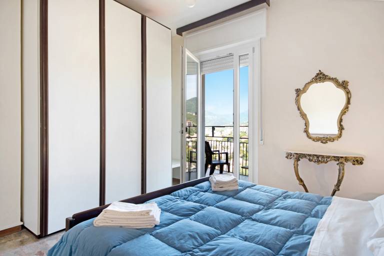 Apartment 'Condominio Sereno' with Sea View, Balcony & Wi-Fi — photo 4