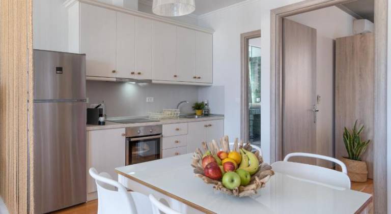 Apartment with 2 rooms for 5 persons — photo 4