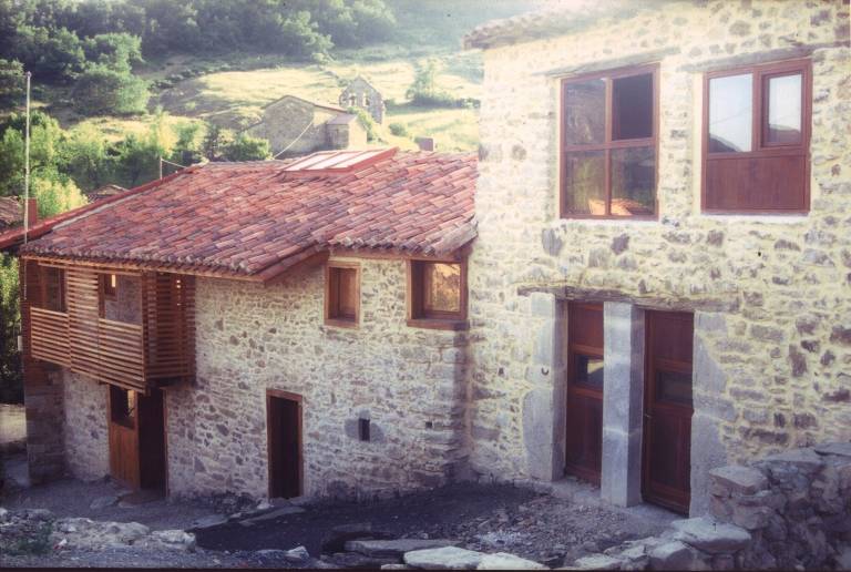 Casa rural Cuevas de Vinayo
