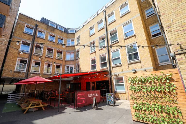 Hostel  Walworth