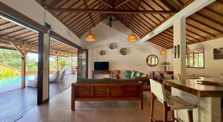 Lovely villa with yard, terrace & private pool | Dogs allowed — photo 4