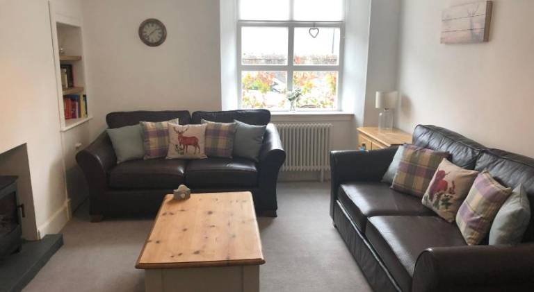 House with 2 rooms for 5 persons — photo 3