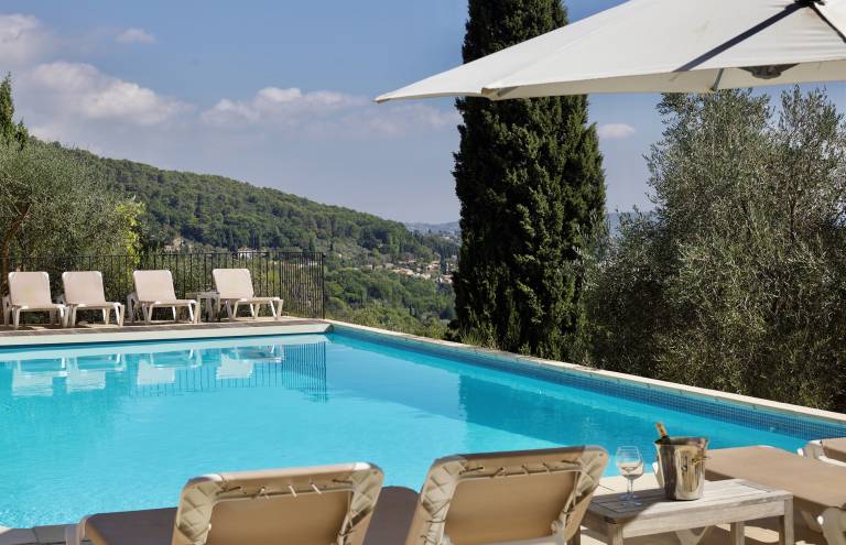 Child-friendly villa with terrace, private pool & barbeque | Dogs allowed — photo 4