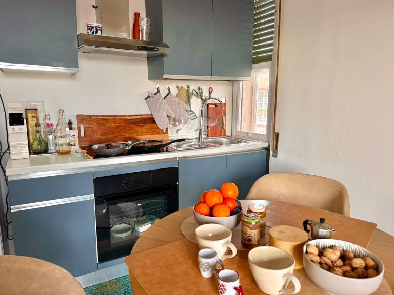 Ferienwohnung mit Hund in Arma di Taggia, Ligurien für max. 4 Personen Ferienwohnung mit Hund in Arma di Taggia, Ligurien für max. 4 Personen