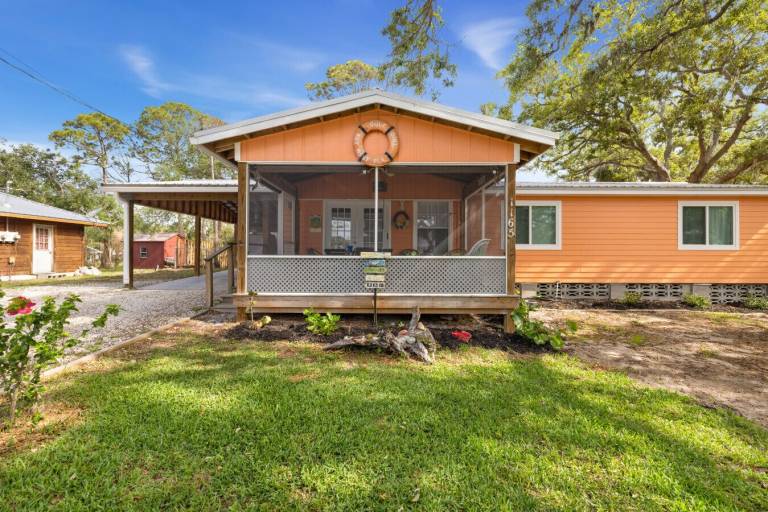 House  Cedar Key