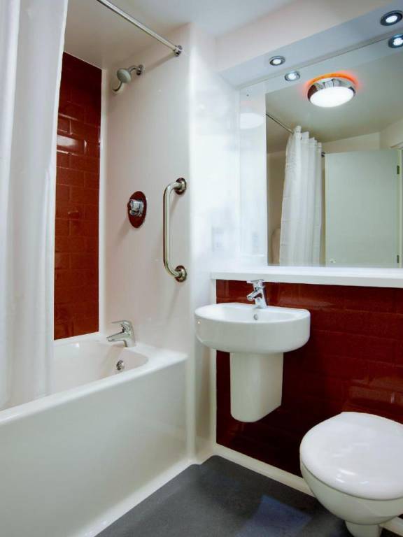Travelodge Loughborough Central — photo 4