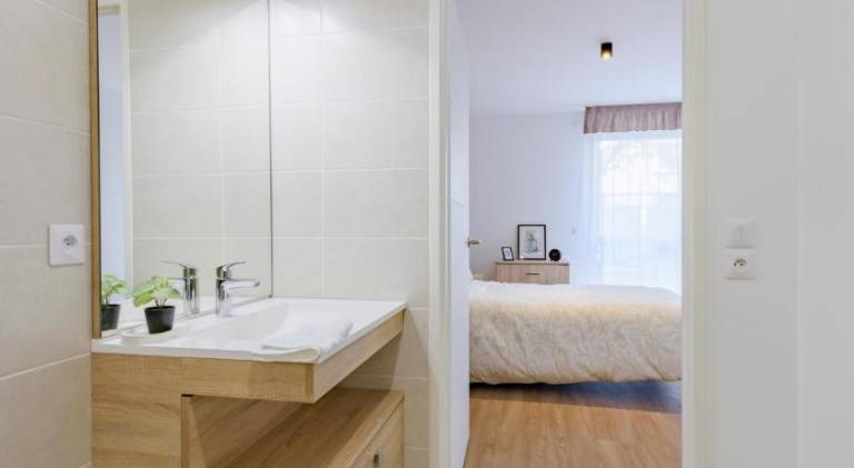 Nice serviced apartment with terrace & yard | Dogs allowed — photo 2