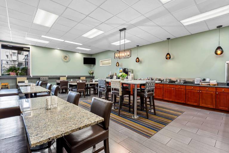 Best Western Cascadia Inn — photo 4