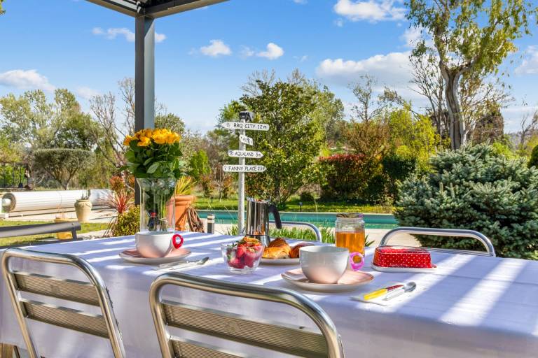 Villa with BBQ, garden & private pool | Suitable for remote work — photo 4