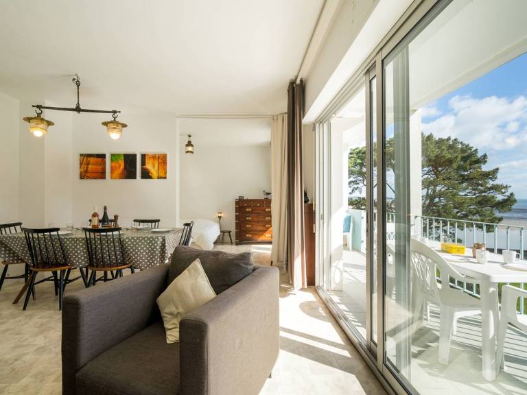 Apartment with 2 rooms for 6 persons — photo 4
